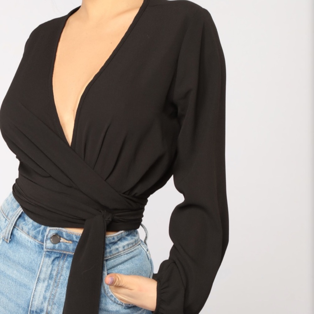 NWT Black blouse